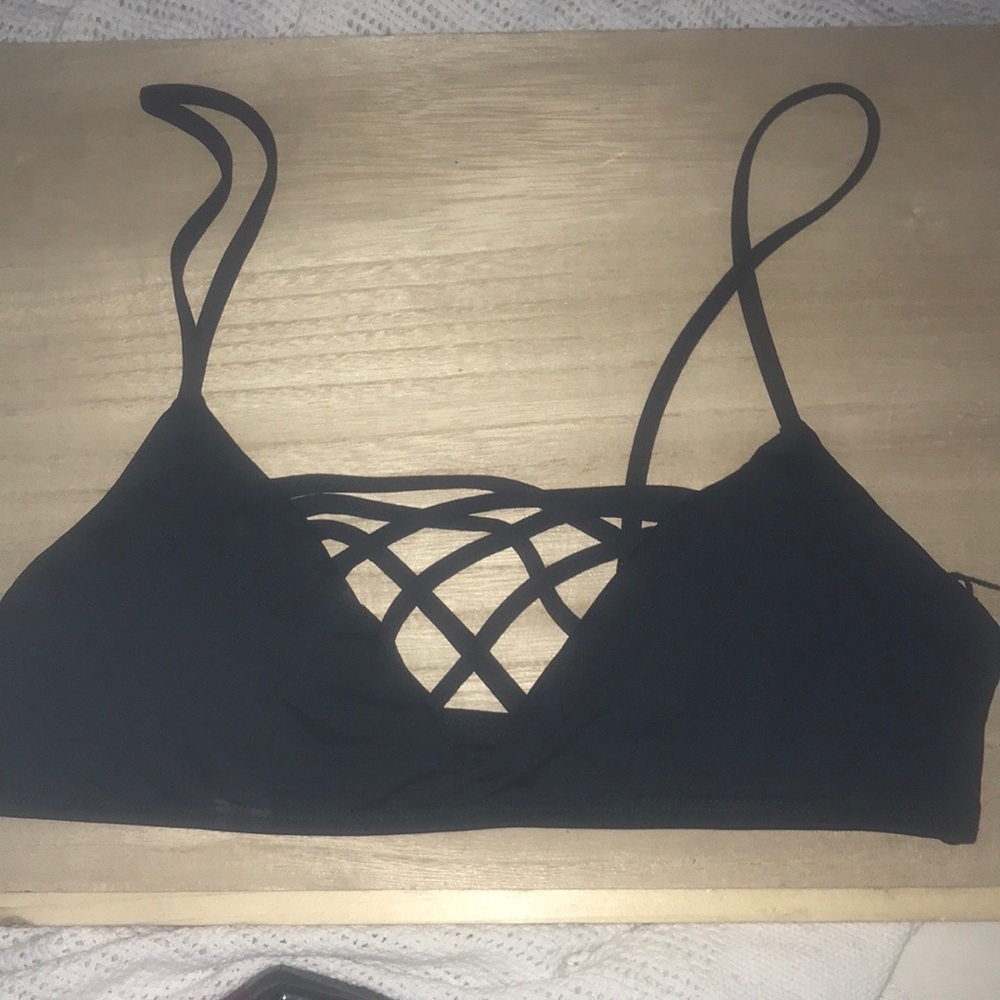 Black bikini top